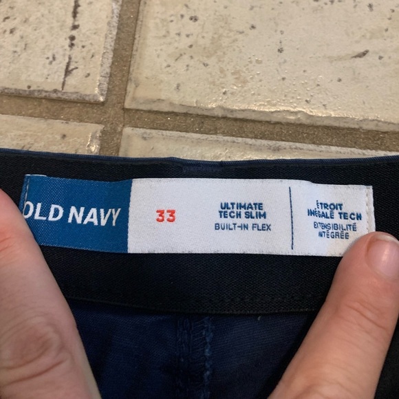 Old Navy Ultimate Tech Slim Built-in Flex Chino Shorts - Size 33 - Picture 4 of 6